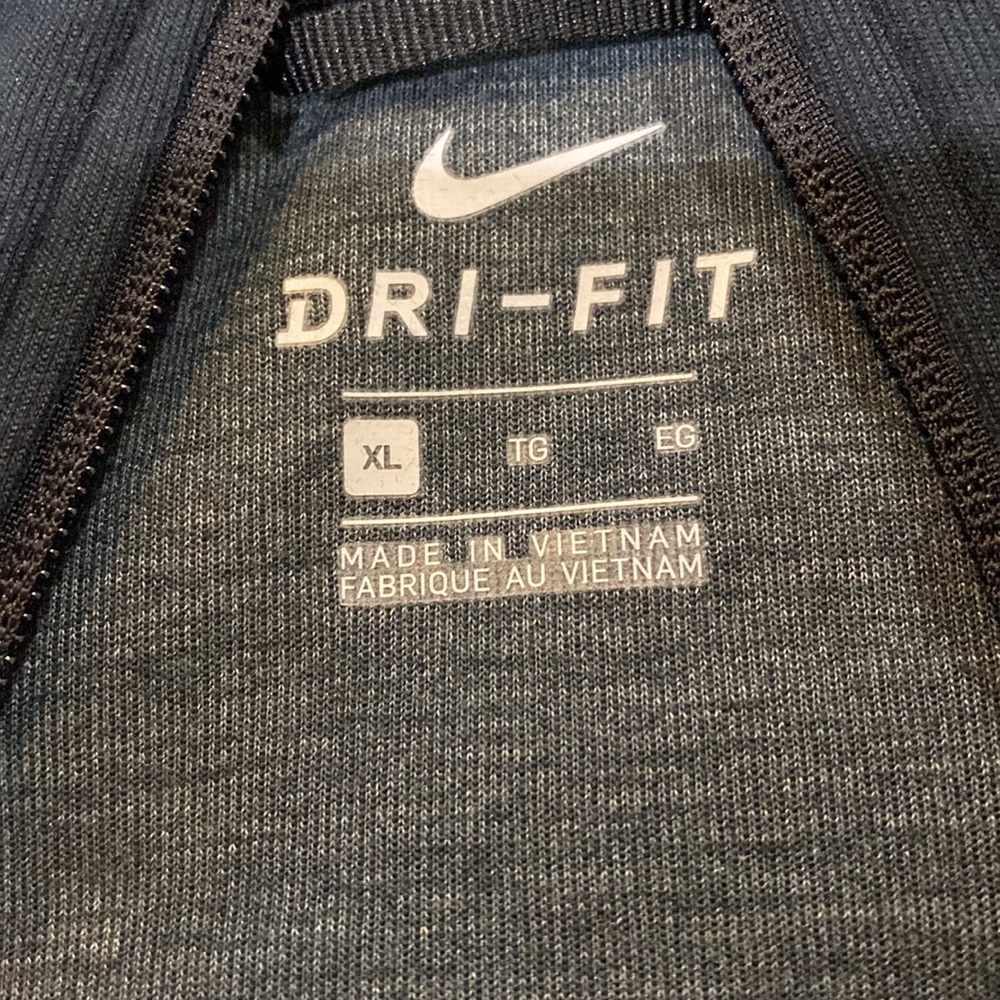 Nike Dri-Fit Jacket - Picture 3 of 8